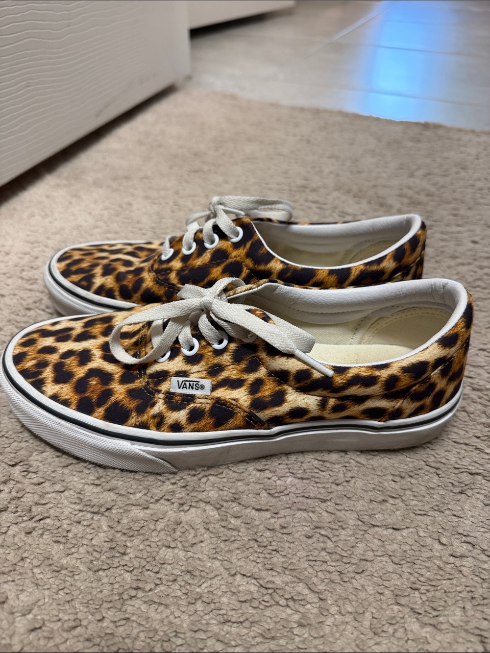 Vans Leopard Print Canvas Sneakers - Brown & Black 7.5 Womens - Picture 2 of 7